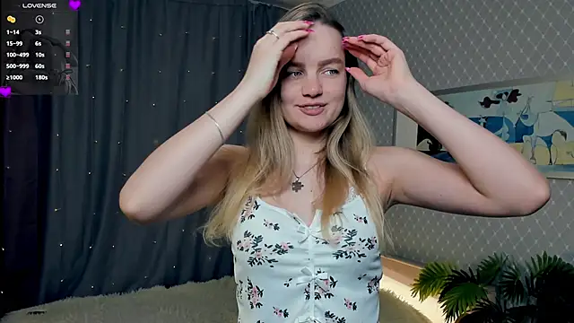 KerenFurguson online show from November 19, 2025, 7:36 pm