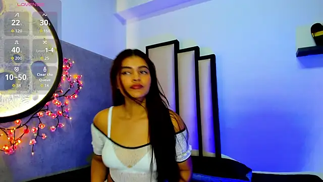 Snapshot of Miaa_Rosse chatting on October 8, 2025, 11:52 am Miaa Rosse online show from October 8, 2025, 11:52 am