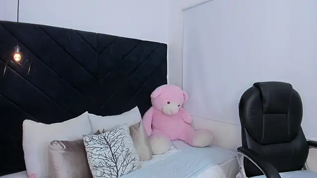 kate lua online show from February 4, 2026, 12:00 pm