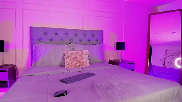 ALICESANDOVAL online show from November 14, 2025, 11:31 am