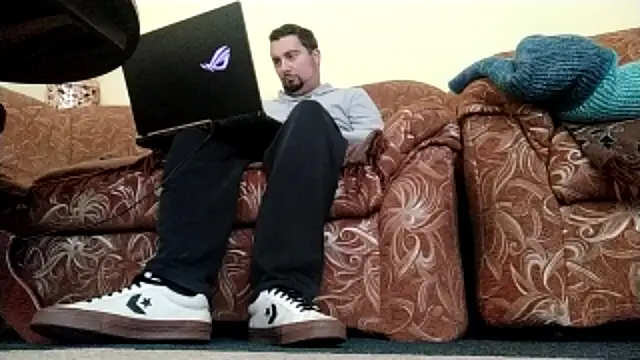 Joseph1Arnold online show from October 31, 2025, 11:11 am