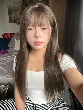 SarahBeii online show from October 7, 2025, 4:09 am