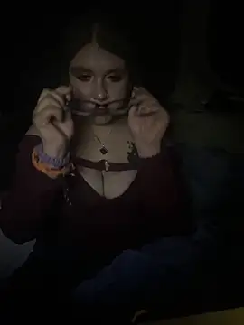 adventuresinsky online show from November 16, 2025, 2:17 am