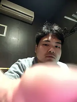 Snapshot of sho1101music chatting on November 17, 2025, 5:35 am sho1101music online show from November 17, 2025, 5:35 am