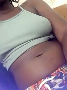 Snapshot of FeliciaZ chatting on December 5, 2025, 7:43 pm FeliciaZ online show from December 5, 2025, 7:43 pm