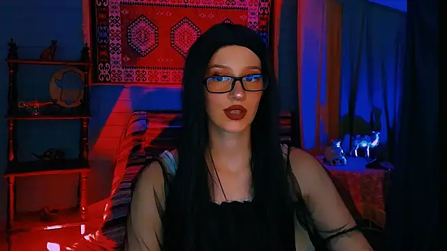 Snapshot of AliceWelch_ chatting on September 21, 2025, 7:37 pm AliceWelch online show from September 21, 2025, 7:37 pm