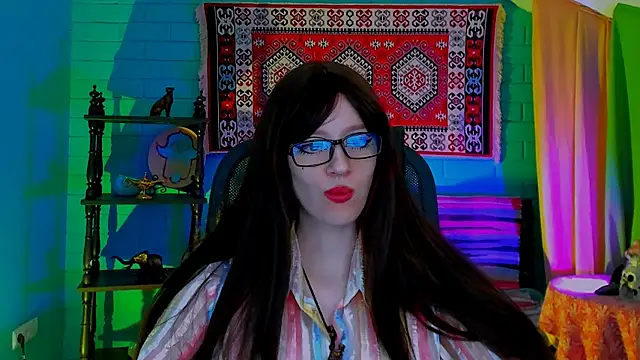 Snapshot of AliceWelch_ chatting on October 12, 2025, 8:13 am AliceWelch online show from October 12, 2025, 8:13 am