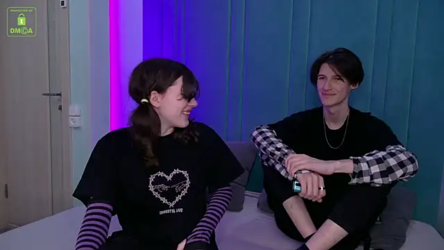 ViviaraNGendy online show from September 25, 2025, 10:41 am