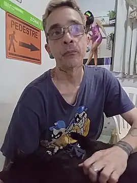 Snapshot of dinho_carioca chatting on May 25, 2026, 1:17 pm dinho carioca online show from May 25, 2026, 1:17 pm