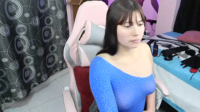 Snapshot of Zulema_R1 chatting on March 12, 2026, 11:00 pm Zulema R1 online show from March 12, 2026, 11:00 pm