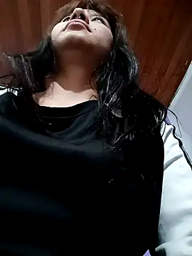 Snapshot of Zulema_R1 chatting on March 31, 2026, 10:54 pm Zulema R1 online show from March 31, 2026, 10:54 pm