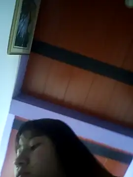 Snapshot of Zulema_R1 chatting on June 22, 2026, 11:13 pm Zulema R1 online show from June 22, 2026, 11:13 pm