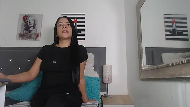 madison  love  online show from September 30, 2025, 7:30 pm