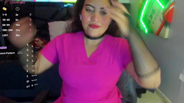 Snapshot of Sara_Bdsm_ chatting on April 15, 2026, 2:13 pm Sara Bdsm online show from April 15, 2026, 2:13 pm