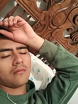 Snapshot of -mrpaul chatting on October 1, 2025, 7:03 am -mrpaul online show from October 1, 2025, 7:03 am