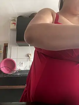 Snapshot of bruna438 chatting on February 7, 2026, 2:21 pm bruna438 online show from February 7, 2026, 2:21 pm