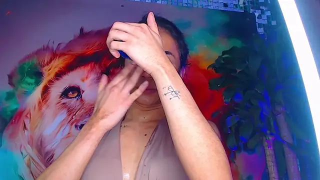 Cristal Gem1 online show from November 19, 2025, 12:16 pm