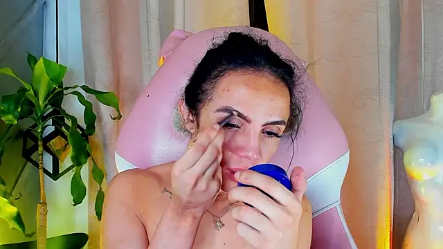 Snapshot of Cristal_Gem1 chatting on July 2, 2026, 12:54 am Cristal Gem1 online show from July 2, 2026, 12:54 am
