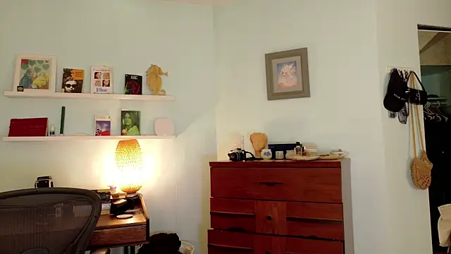 sicklitgirl online show from November 17, 2025, 8:31 am