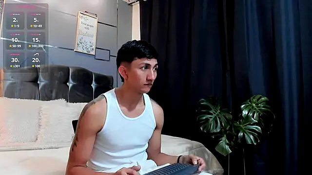 oliver mr  online show from December 3, 2025, 9:35 pm