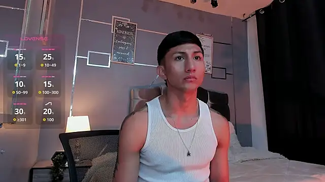 oliver mr  online show from December 22, 2025, 8:39 pm