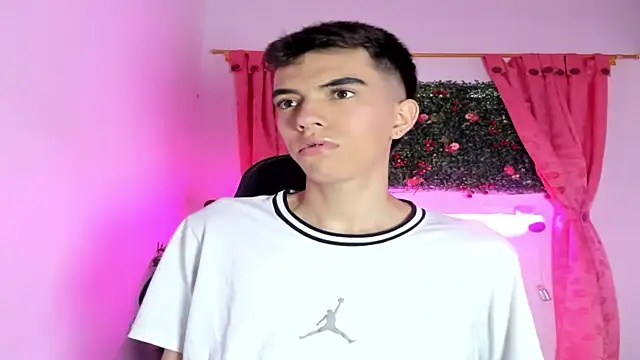 dylan 202520  online show from September 23, 2025, 11:24 am