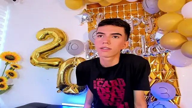 dylan 202520  online show from September 26, 2025, 11:36 am