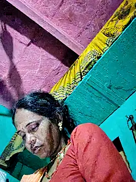 Pooja750 online show from October 17, 2025, 10:56 pm