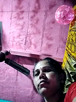 Pooja750 online show from February 27, 2026, 9:15 pm