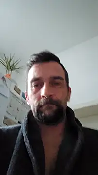 DeinSpielzeug online show from December 1, 2025, 7:35 am