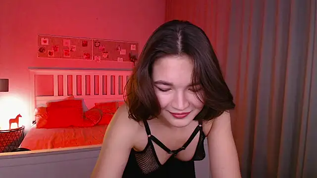 Halle Berrry online show from September 11, 2025, 12:27 pm