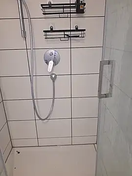 1994xnx online show from September 18, 2025, 5:15 pm