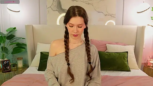 Snapshot of MaryNixon_ chatting on March 7, 2026, 5:15 am MaryNixon online show from March 7, 2026, 5:15 am