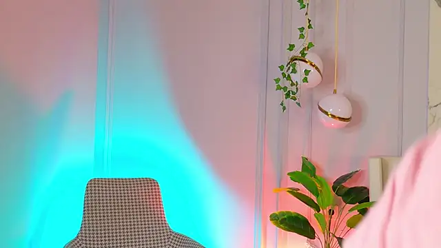 Snapshot of MaryNixon_ chatting on June 26, 2026, 5:12 am MaryNixon online show from June 26, 2026, 5:12 am