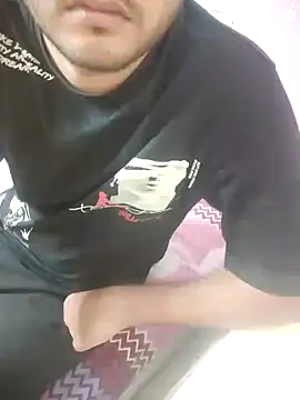 riyamore9623 online show from November 16, 2025, 10:54 am