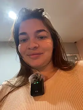 Snapshot of sarahreyess_11 chatting on March 4, 2026, 11:16 am sarahreyess 11 online show from March 4, 2026, 11:16 am