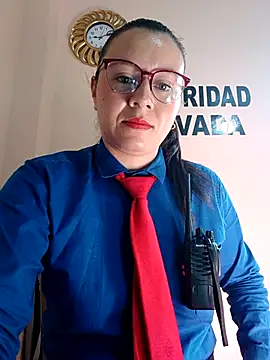 Hannah-colx online show from September 11, 2025, 1:11 pm