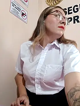 Hannah-colx online show from January 13, 2026, 4:23 pm