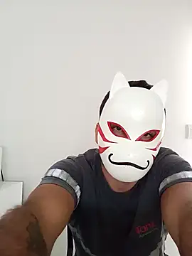 Snapshot of Lushakuiron1 chatting on February 7, 2026, 12:20 pm Lushakuiron1 online show from February 7, 2026, 12:20 pm