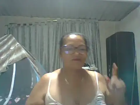  Cristal online show from October 19, 2025, 2:56 am