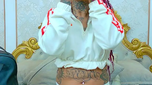 EmilieLake online show from March 28, 2026, 2:16 pm