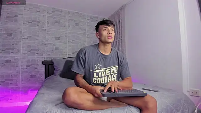 DavisFirb online show from November 3, 2025, 1:19 am