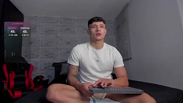 DavisFirb online show from February 3, 2026, 1:05 pm