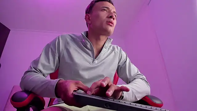 DavisFirb online show from April 14, 2026, 3:12 am