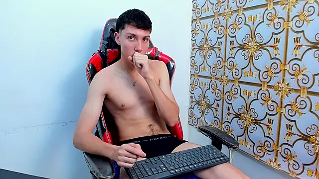 LittleDanny  online show from October 15, 2025, 3:56 pm