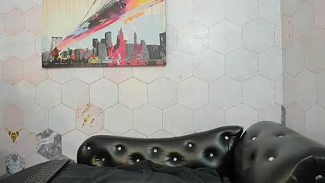 Anaa Fuentess online show from April 15, 2026, 12:01 pm