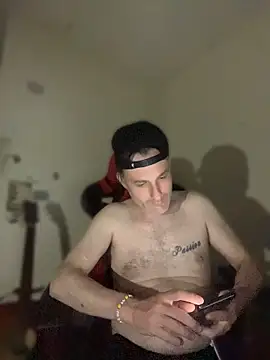 NicPolaris online show from April 15, 2026, 11:49 pm