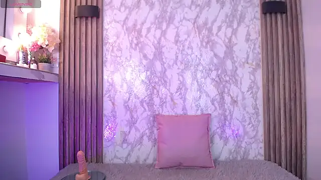 Georgina Astor online show from September 13, 2025, 7:57 pm