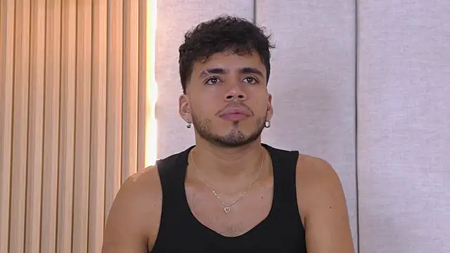 AlexanderJordan online show from November 15, 2025, 6:37 pm