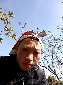 tcm-cute online show from October 30, 2025, 1:51 am